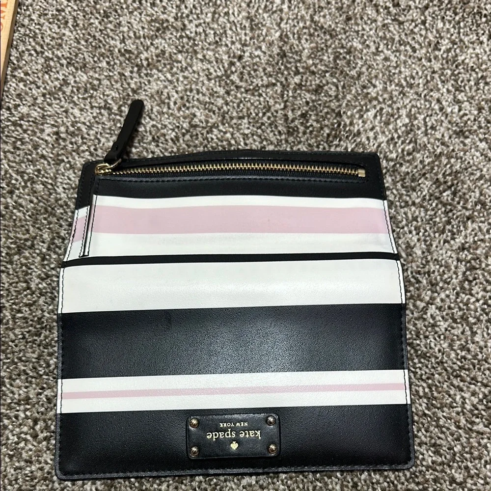 Kate Spade New York Wallet Groove Street Stacy stripe leather continental.